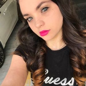 Meet your Posher, Yilian